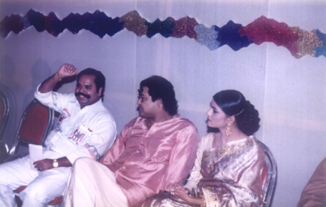 Mr.K.T.Kunjumon with Malayala Super Star Mohanlal and Miss Universe Susmithasen ktk-actors (10)