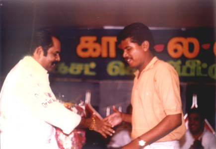 Mr.K.T.Kunjumon appreciating Director Sankar in Kathalan Audio Release function ktk-actors (19)